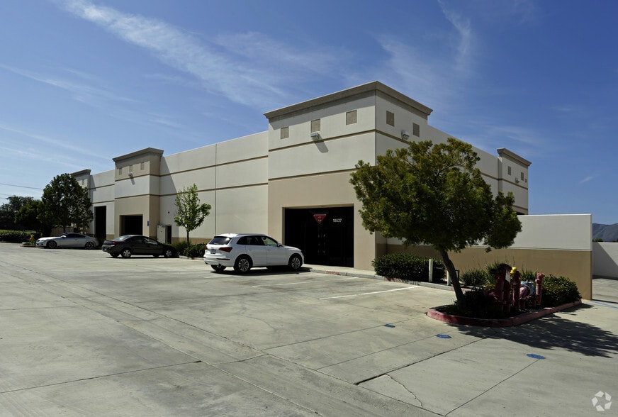 18537 Collier Ave, Lake Elsinore, CA for lease - Primary Photo - Image 3 of 5