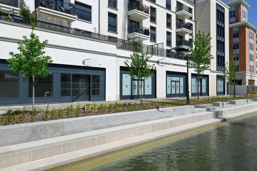 411 Avenue Du Général De Gaulle, Clamart for lease - Building Photo - Image 1 of 8