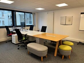 Office in Paris for lease Interior Photo- Image 2 of 14