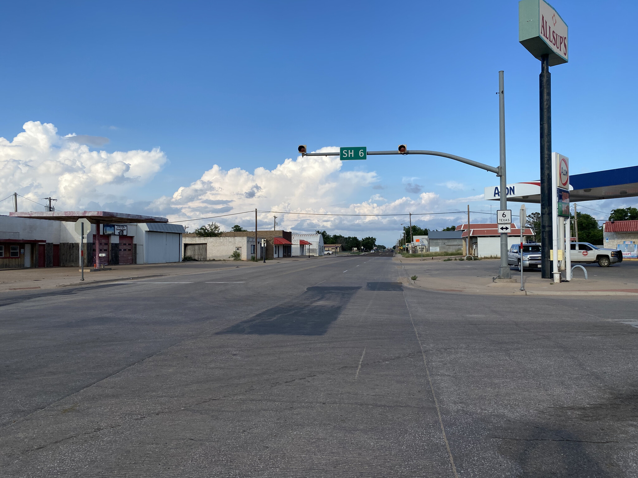 100 Central, Knox City, TX for lease Building Photo- Image 1 of 4