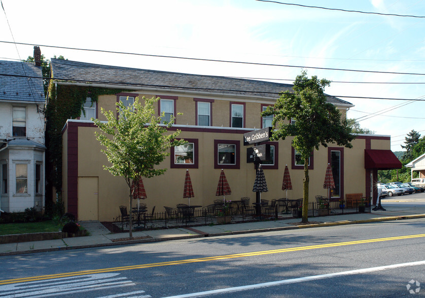 194-198 Main St, Emmaus, PA for sale - Building Photo - Image 3 of 29