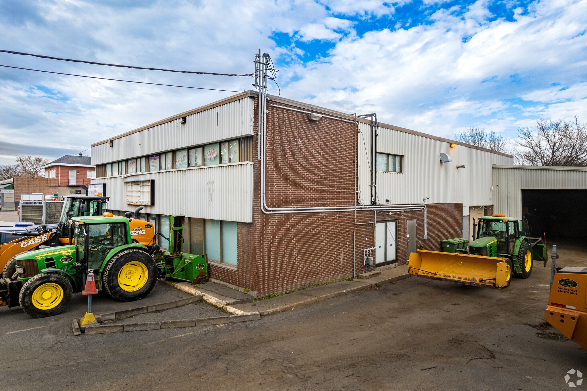 11387-11389 Boul Gouin O, Montréal, QC for sale Primary Photo- Image 1 of 1