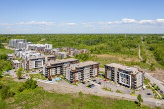 950-980 Av Pierre-Dansereau, Terrebonne, QC - AERIAL  map view