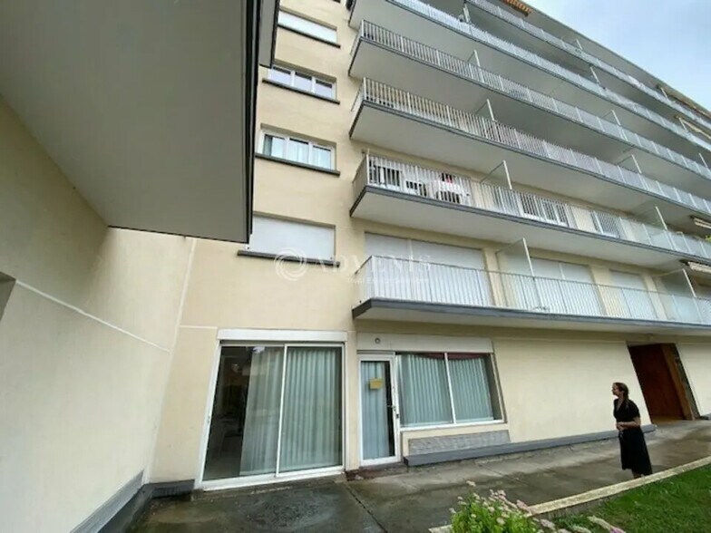 Office in Achères for sale - Building Photo - Image 3 of 9