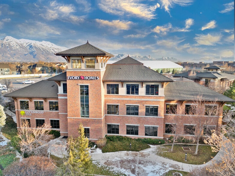 3340 N Center St, Lehi, UT for lease - Building Photo - Image 3 of 8