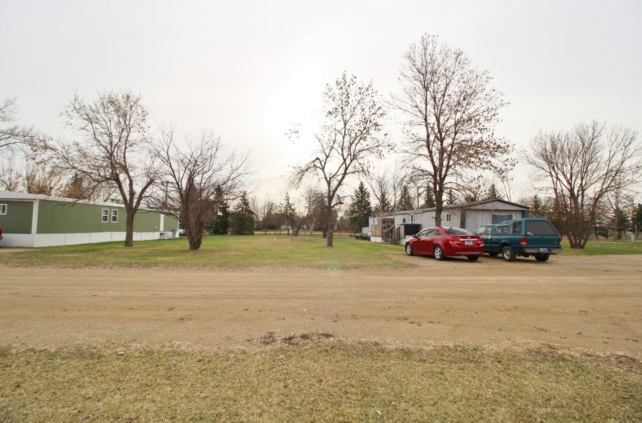 Mobile Home Est, Deering, ND 58731