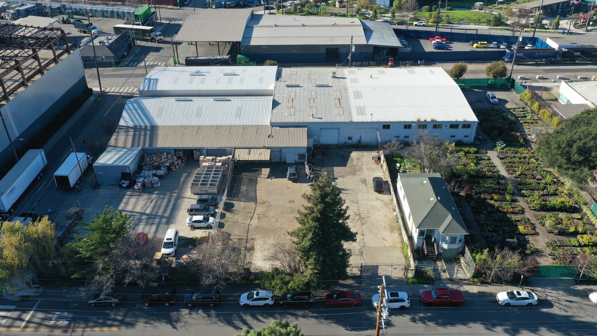 2821 Union St, Oakland, CA for lease Building Photo- Image 1 of 8