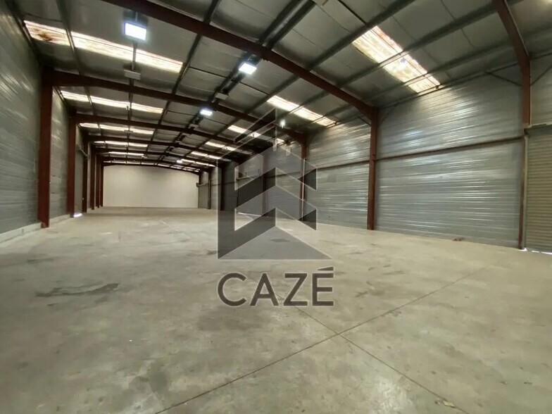 Office in Bègles for lease - Interior Photo - Image 2 of 6