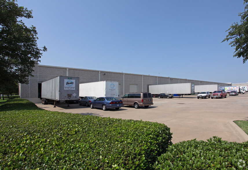 1100 Valwood Pky, Carrollton, TX 75006 - Industrial for Lease | LoopNet