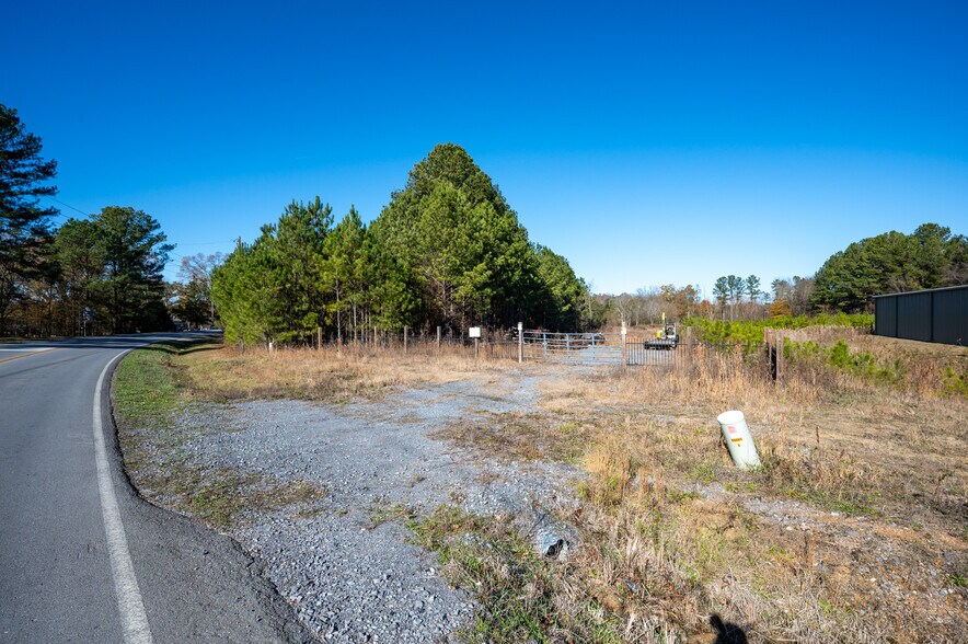 61 Brown Bridge Rd, Chatsworth, GA for sale - Building Photo - Image 3 of 14