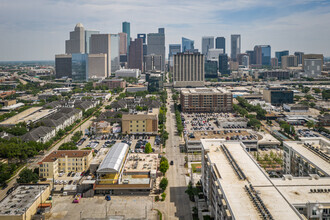 2600 Travis St, Houston, TX - aerial  map view