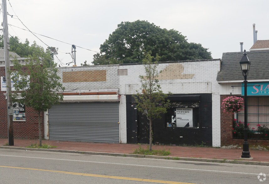 1668-1672 Union Blvd, Bay Shore, NY for sale - Primary Photo - Image 1 of 1