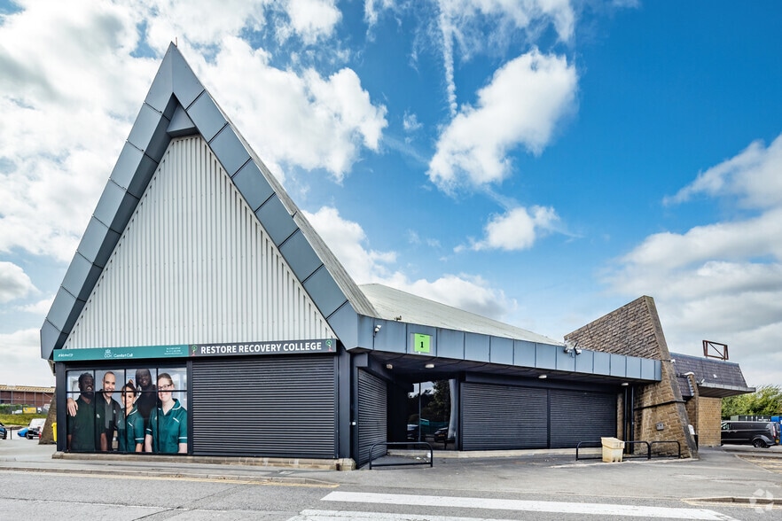 Knowles Hl, Bradford for lease - Building Photo - Image 1 of 15