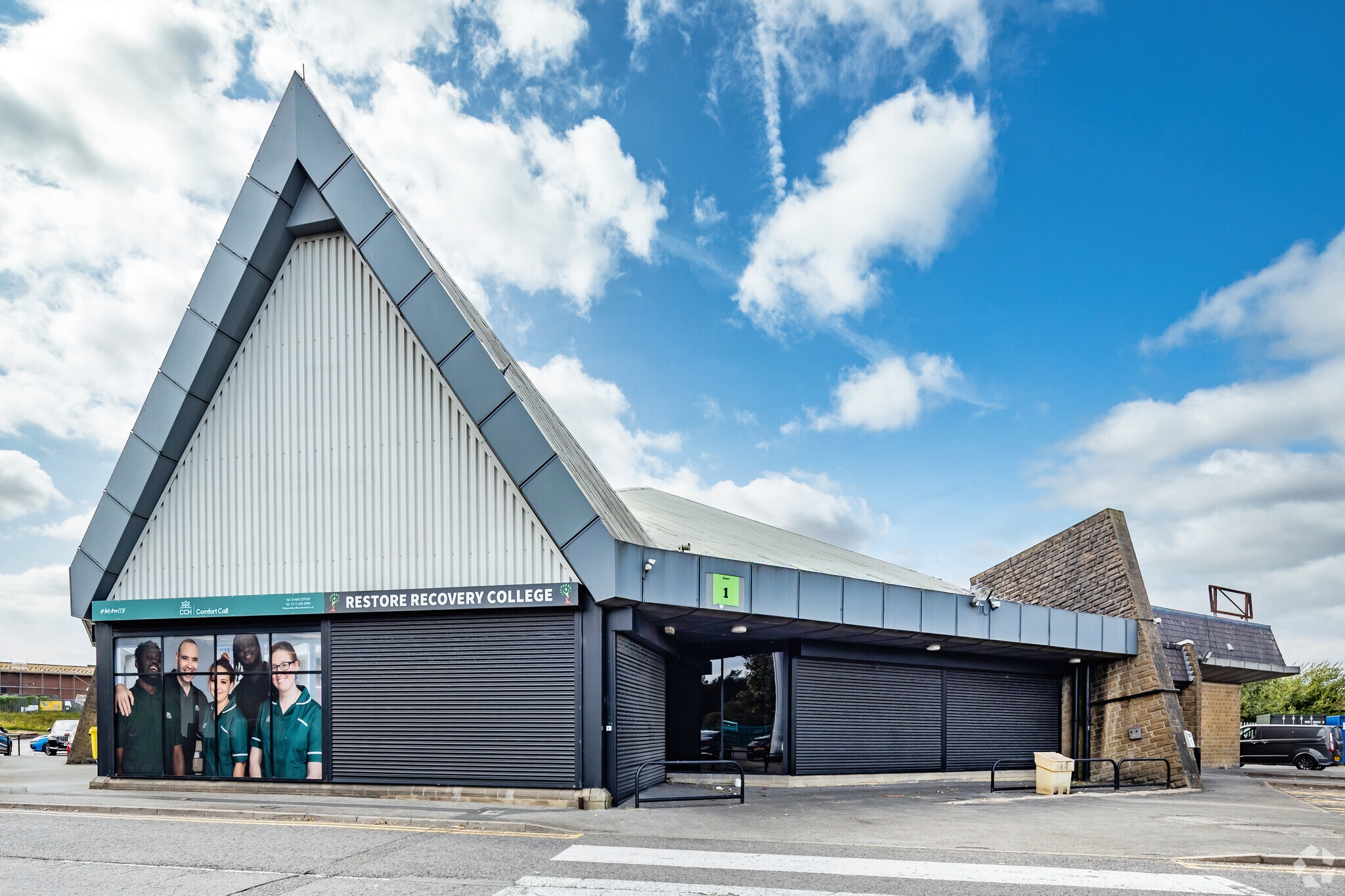 Knowles Hl, Bradford for lease Building Photo- Image 1 of 16