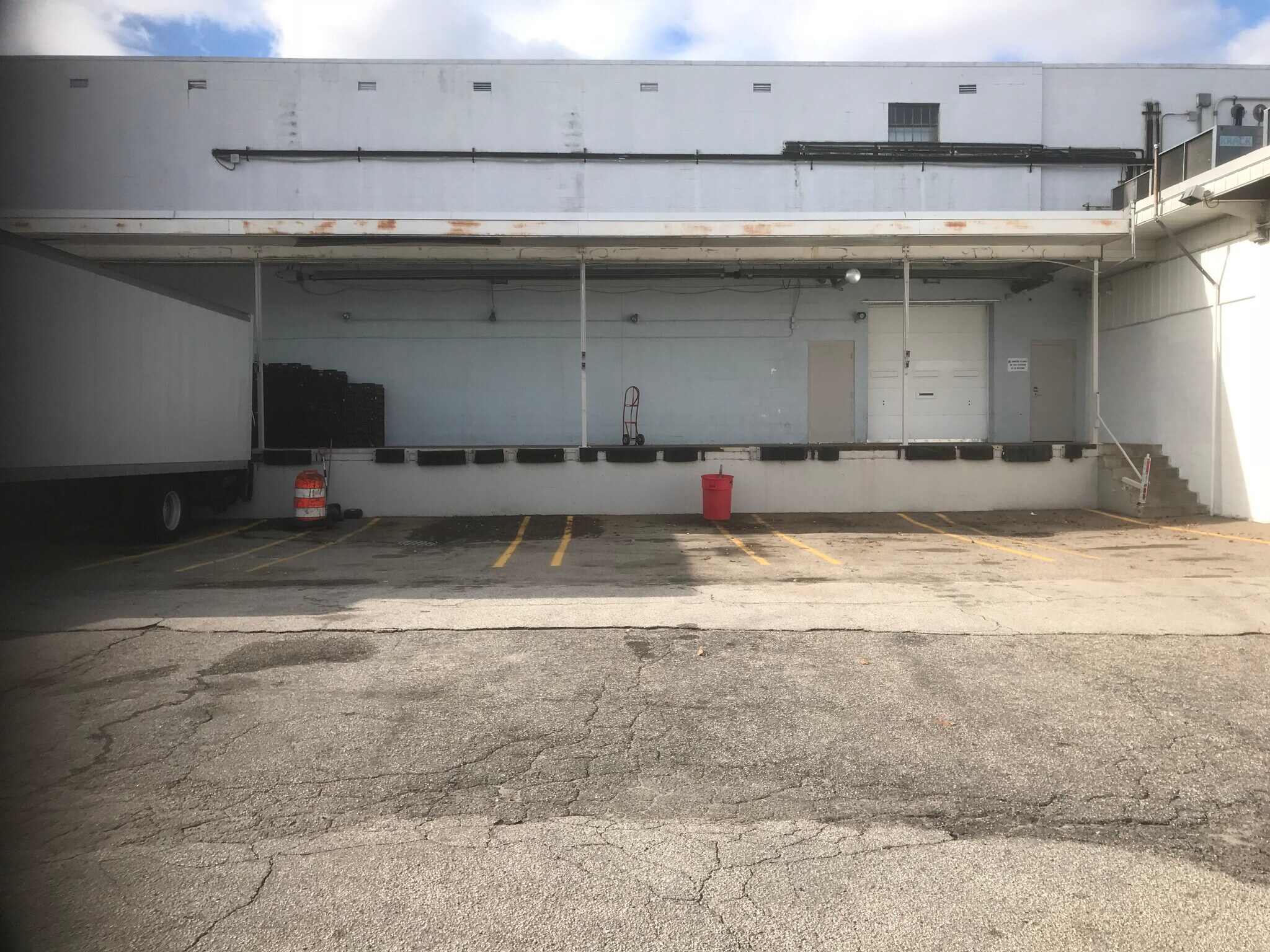 31 Budlong Rd, Cranston, RI for sale Building Photo- Image 1 of 1