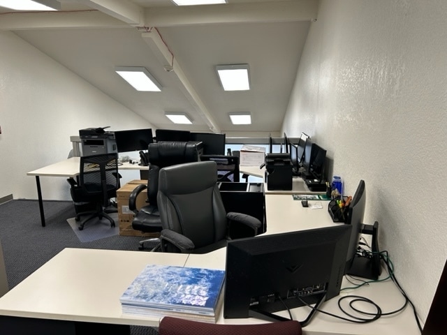 1111 W Town and Country Rd, Orange, CA for lease Interior Photo- Image 1 of 10