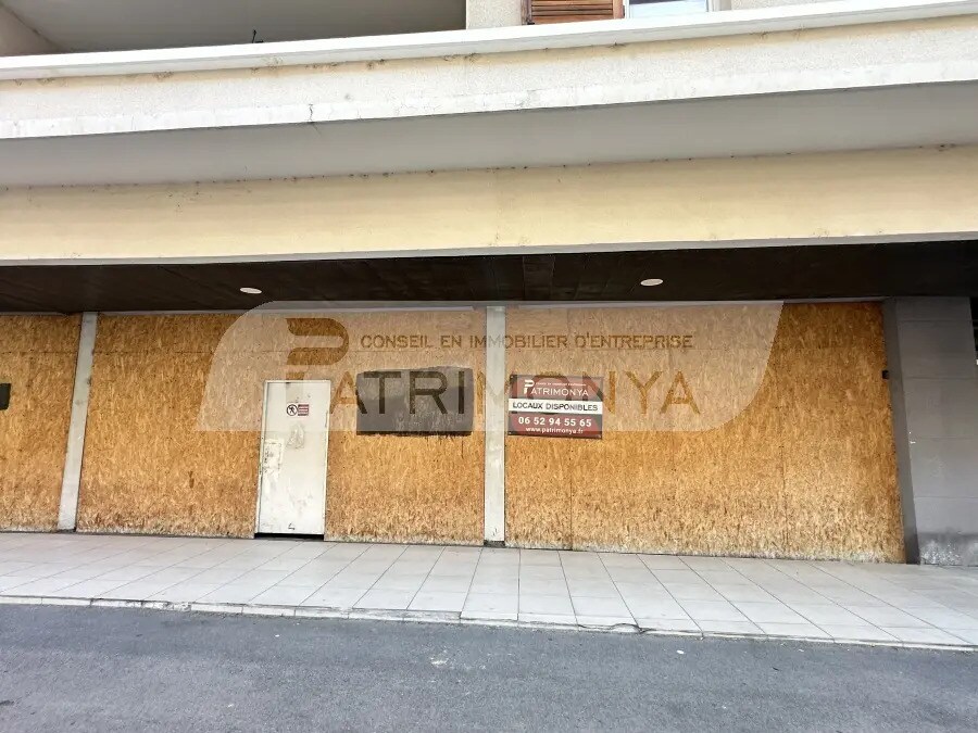 Retail in Marseille for sale Building Photo- Image 1 of 6