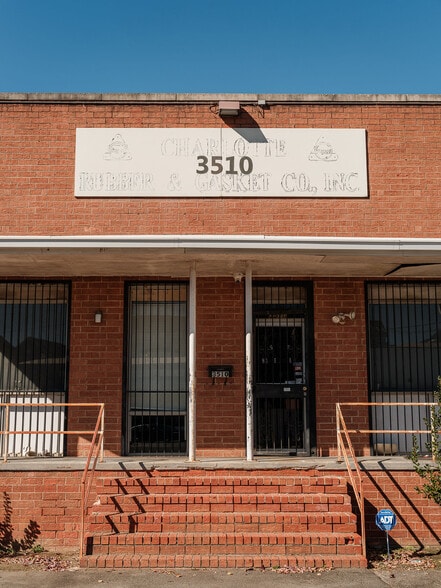 3510 Dewitt Ln, Charlotte, NC for lease - Building Photo - Image 3 of 19