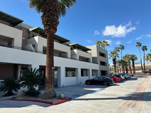 1177 N Palm Canyon Dr, Palm Springs, CA for lease - Building Photo - Image 2 of 2