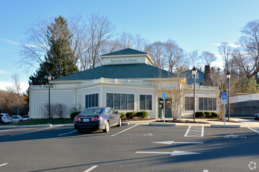 50 E High St, East Hampton, CT for lease - Primary Photo - Image 1 of 5