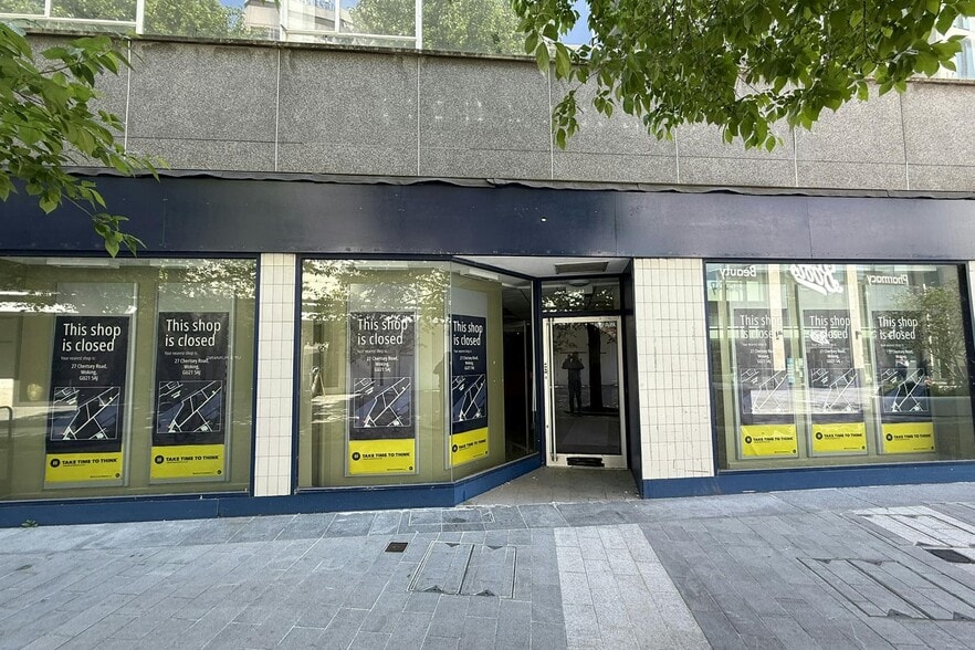 8-12 Commercial Way, Woking for lease - Building Photo - Image 2 of 2