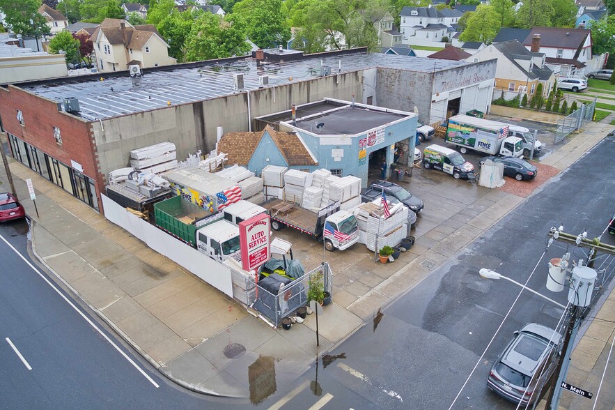 181 N Main St, Freeport, NY for sale - Building Photo - Image 2 of 7