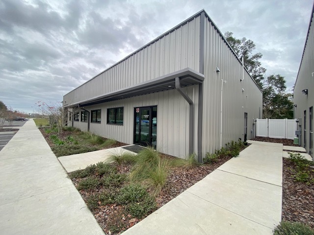 576 Saint Johns Bluff Rd N, Jacksonville, FL for lease - Building Photo - Image 2 of 8