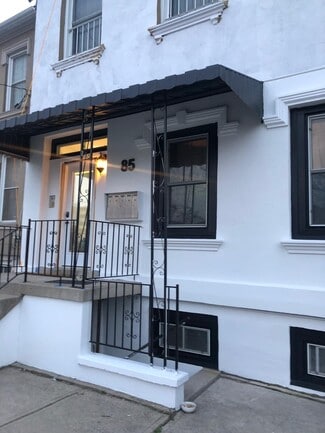 More details for 85 Wilson St, Hamilton, ON - Multifamily for Sale