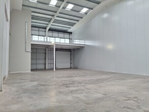 Magna Rd, Wigston for lease Interior Photo- Image 2 of 5