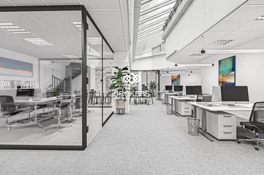 Office in Levallois-Perret for lease - Interior Photo - Image 2 of 3