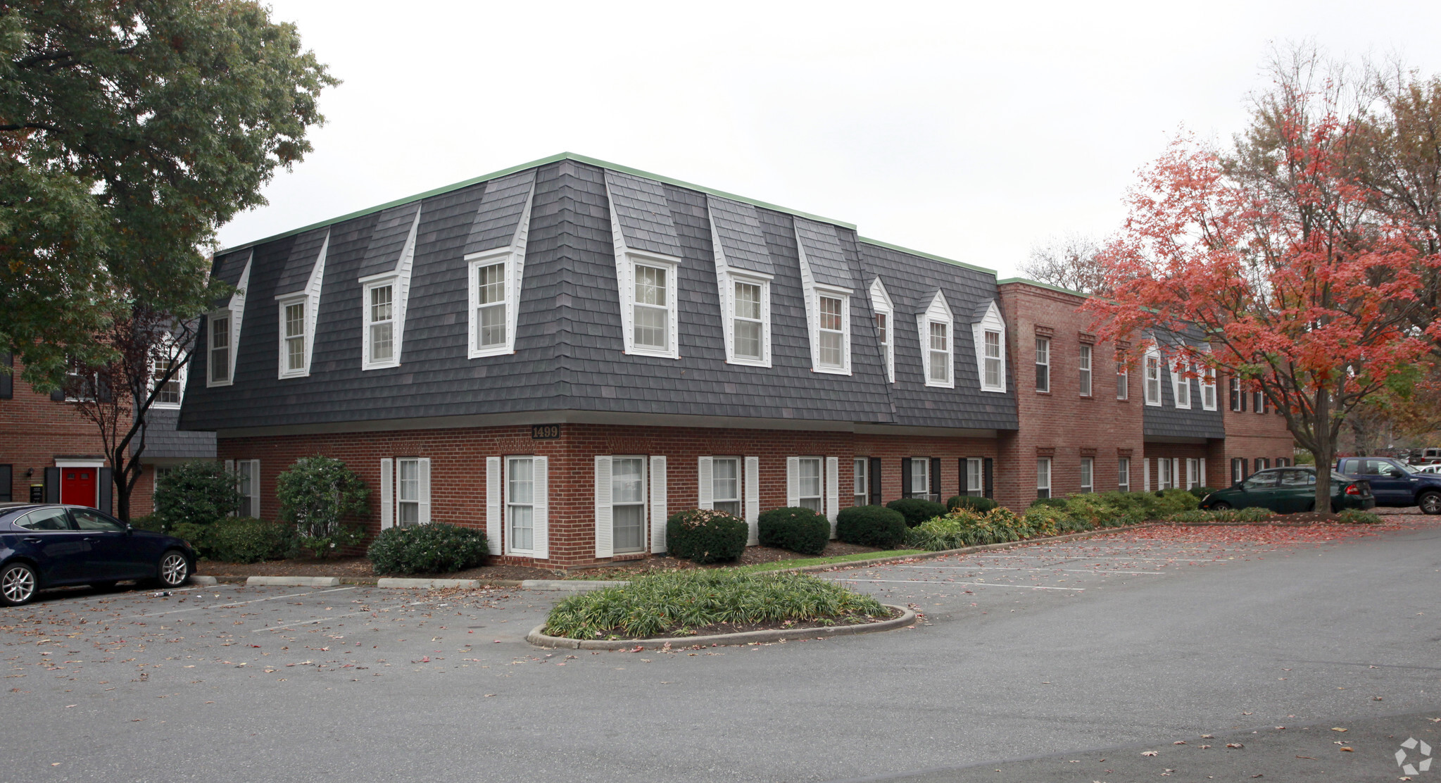 1499 Chain Bridge Rd, McLean, VA for lease Building Photo- Image 1 of 3