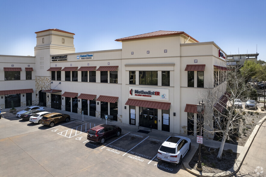 250 E Basse Rd, San Antonio, TX for lease - Building Photo - Image 2 of 94