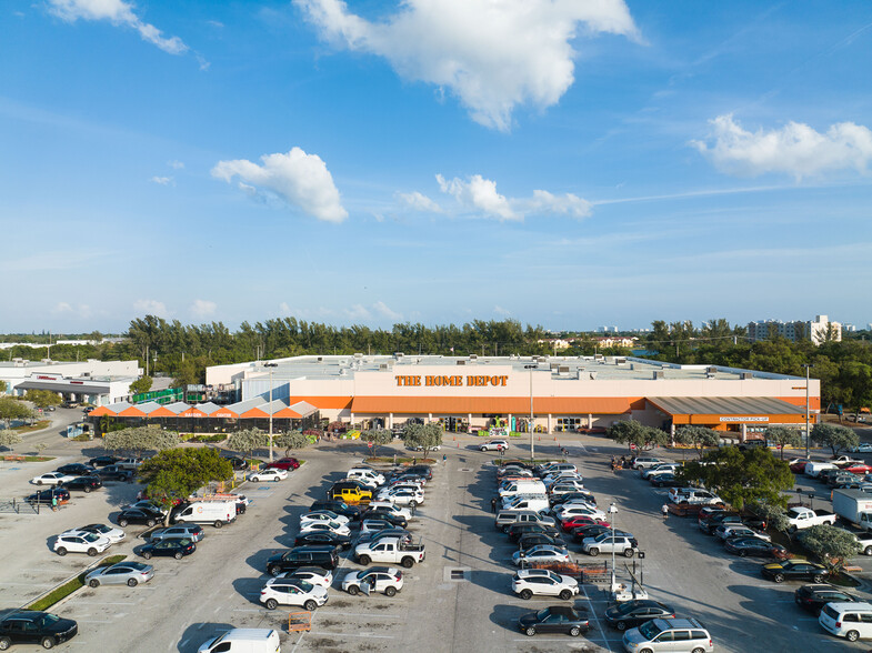 3300-4170 Oakwood Blvd, Hollywood, FL for sale - Building Photo - Image 1 of 1