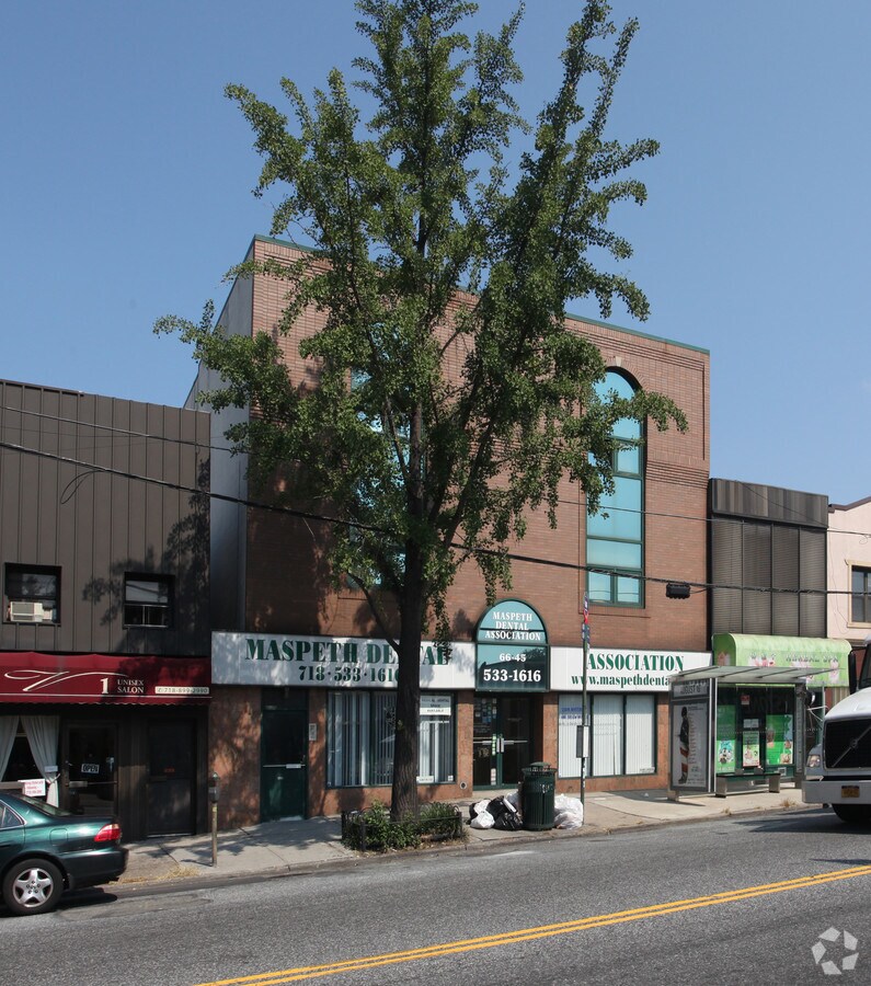 6643 Grand Ave, Maspeth, NY 11378