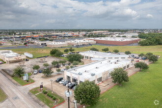 1010 W Baker Rd, Baytown, TX - AERIAL  map view