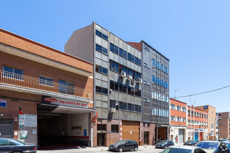 Office in Madrid, MAD for sale - Building Photo - Image 2 of 2