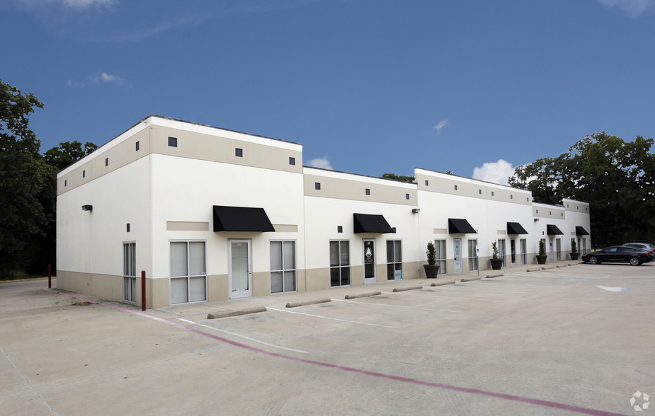 801 Station Dr, Arlington, TX for lease - Building Photo - Image 1 of 10