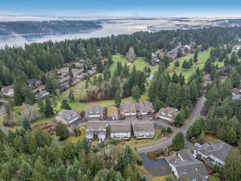 10-90 E Compass Ln, Allyn, WA for sale - Primary Photo - Image 1 of 1