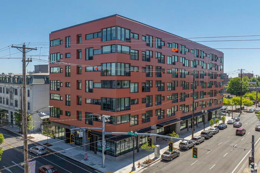 550 SE Martin Luther King Jr Blvd, Portland, OR for lease - Building Photo - Image 2 of 34