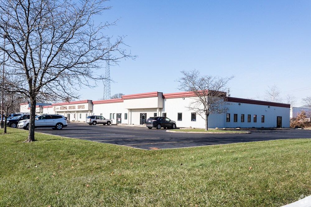 6833-6883 Commerce Dr, Hubbard, OH for sale Primary Photo- Image 1 of 1