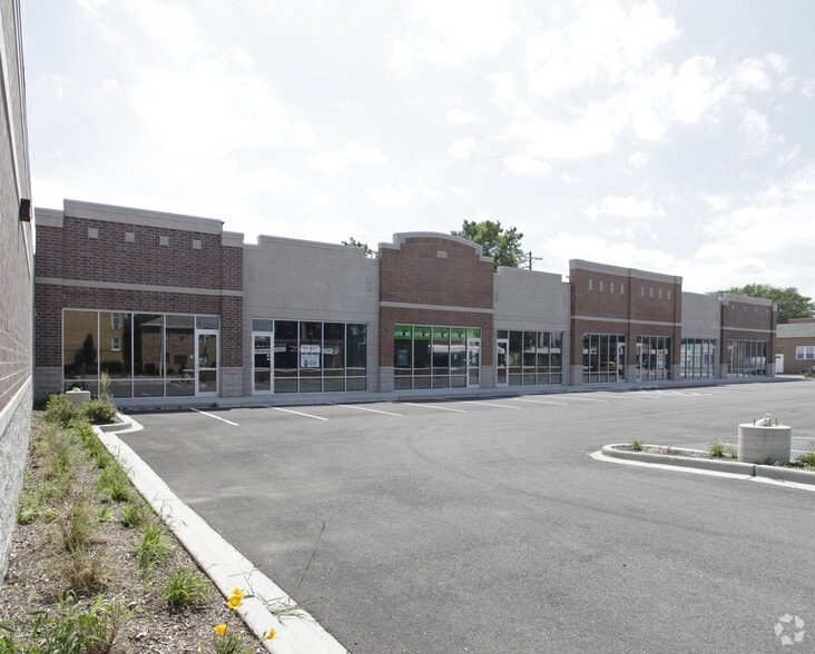 8311-8325 Grand Ave, River Grove, IL for lease - Building Photo - Image 2 of 6