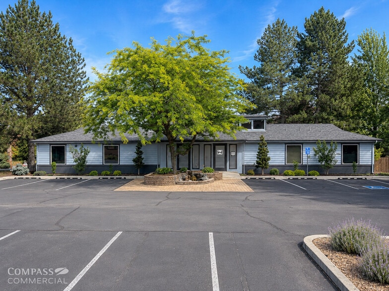 2100 NE Neff Rd, Bend, OR for lease - Building Photo - Image 1 of 4