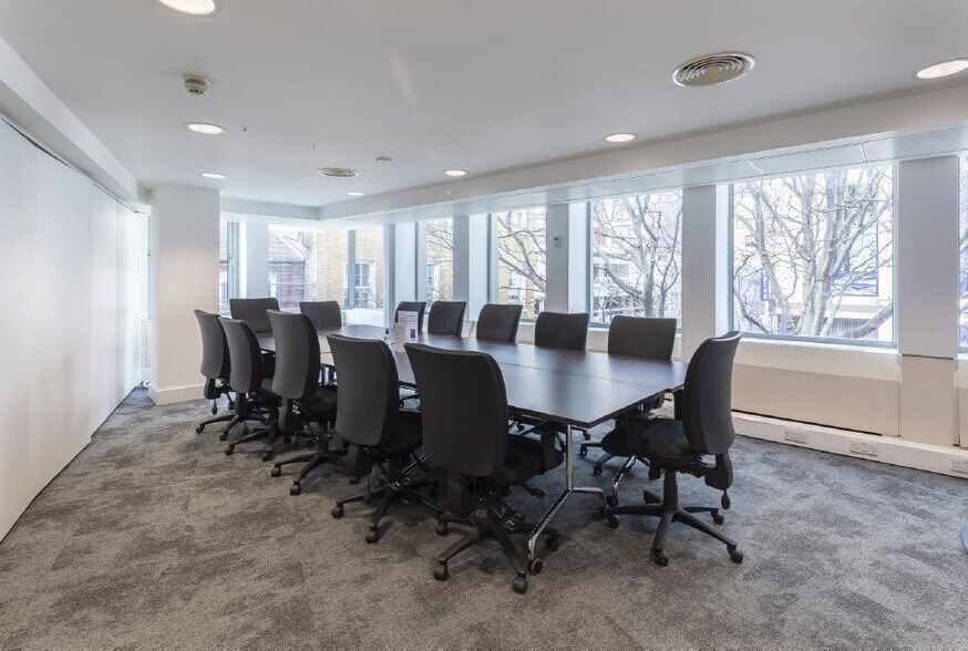 30 Orange St, London for lease - Building Photo - Image 3 of 7