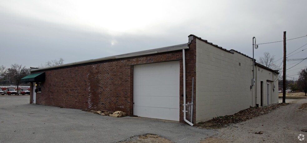 7267 Olive Blvd, University City, MO for sale - Building Photo - Image 2 of 3