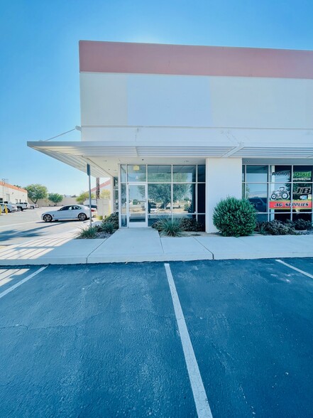 45080 Golf Center Pkwy, Indio, CA for sale - Building Photo - Image 1 of 1