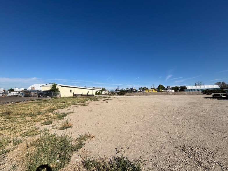 701 N 39th St, Nampa, ID for lease - Building Photo - Image 2 of 2
