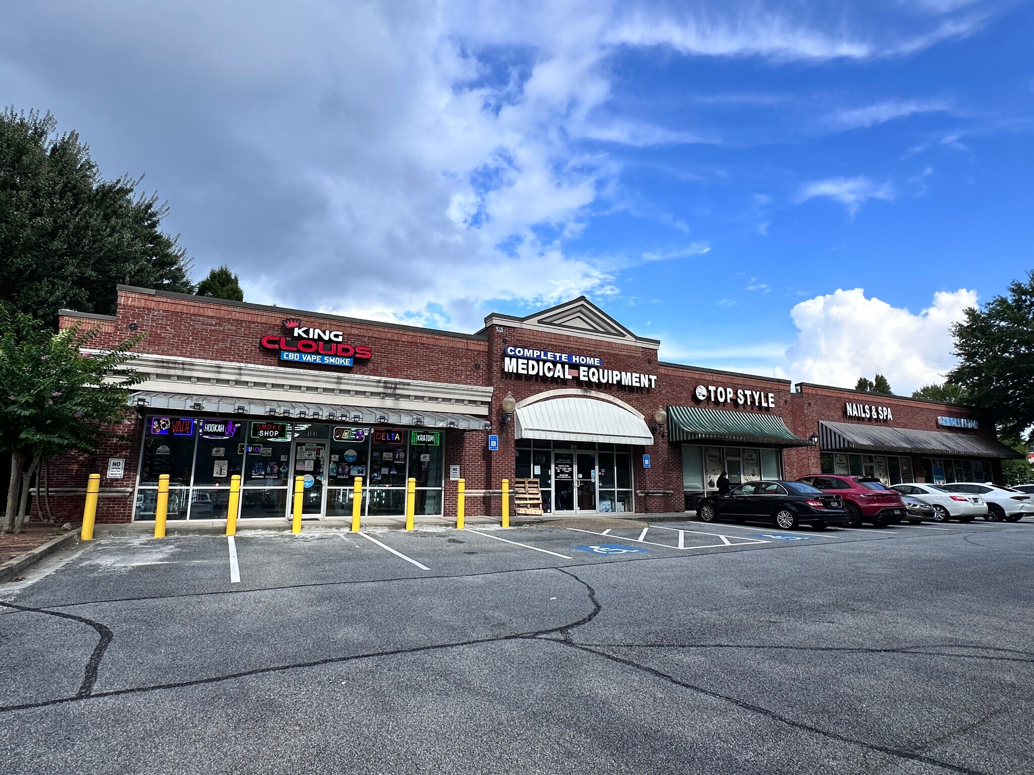 575 Dekalb Industrial Way, Decatur, GA for lease Building Photo- Image 1 of 14