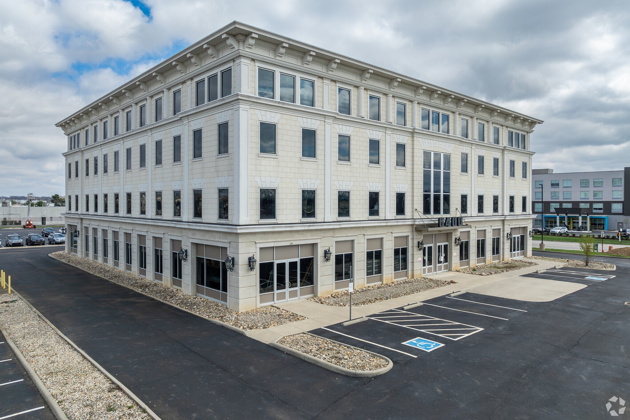 6400 E Broad St, Columbus, OH for sale Primary Photo- Image 1 of 42