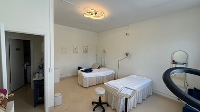 79-81 Pondfield Rd, Bronxville, NY for lease Interior Photo- Image 2 of 7