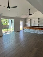 1818 W 35th St, Austin, TX for lease Interior Photo- Image 2 of 2